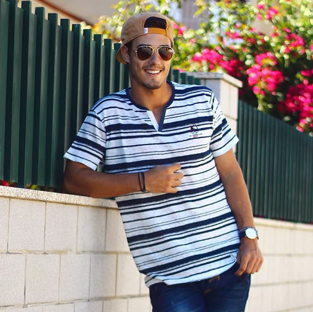 Curved top aviator sunglasses